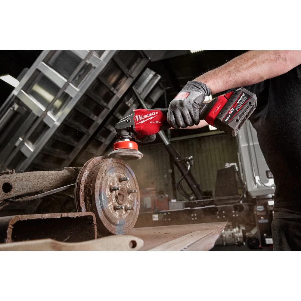 M18 FUEL™ 7" Variable Speed Braking Grinder
