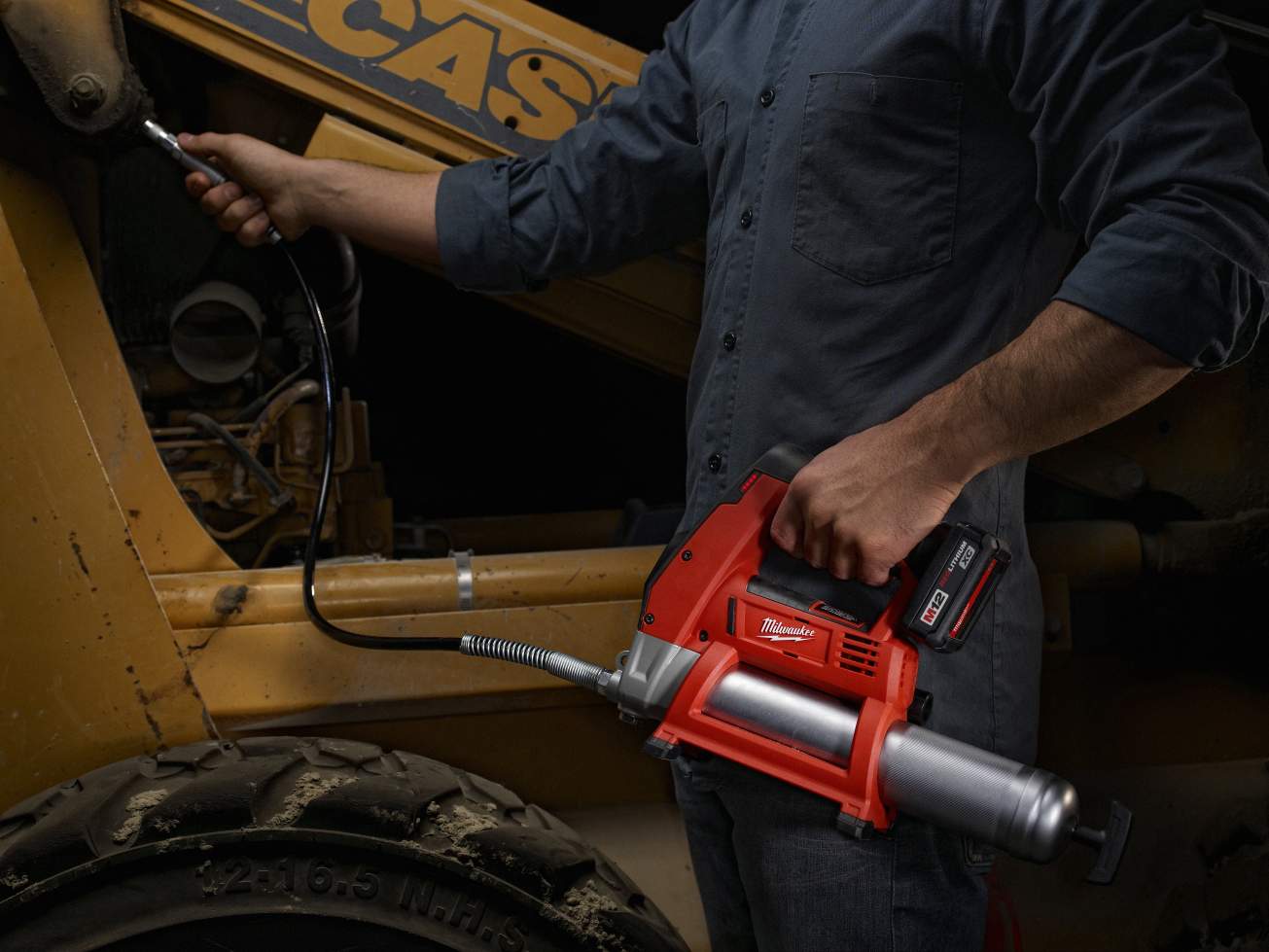 M12™ Cordless Grease Gun