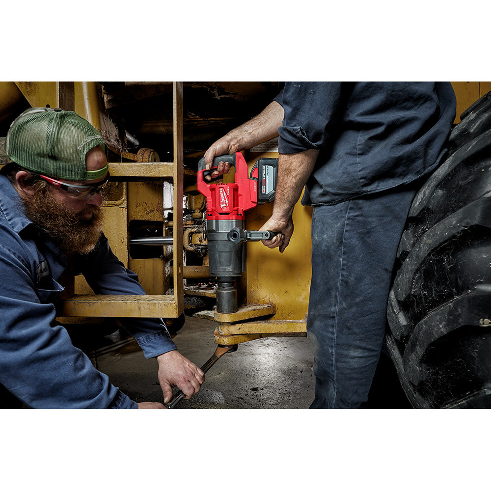 M18 FUEL™ 1 in. D-Handle High Torque Impact Wrench w/ ONE-KEY™