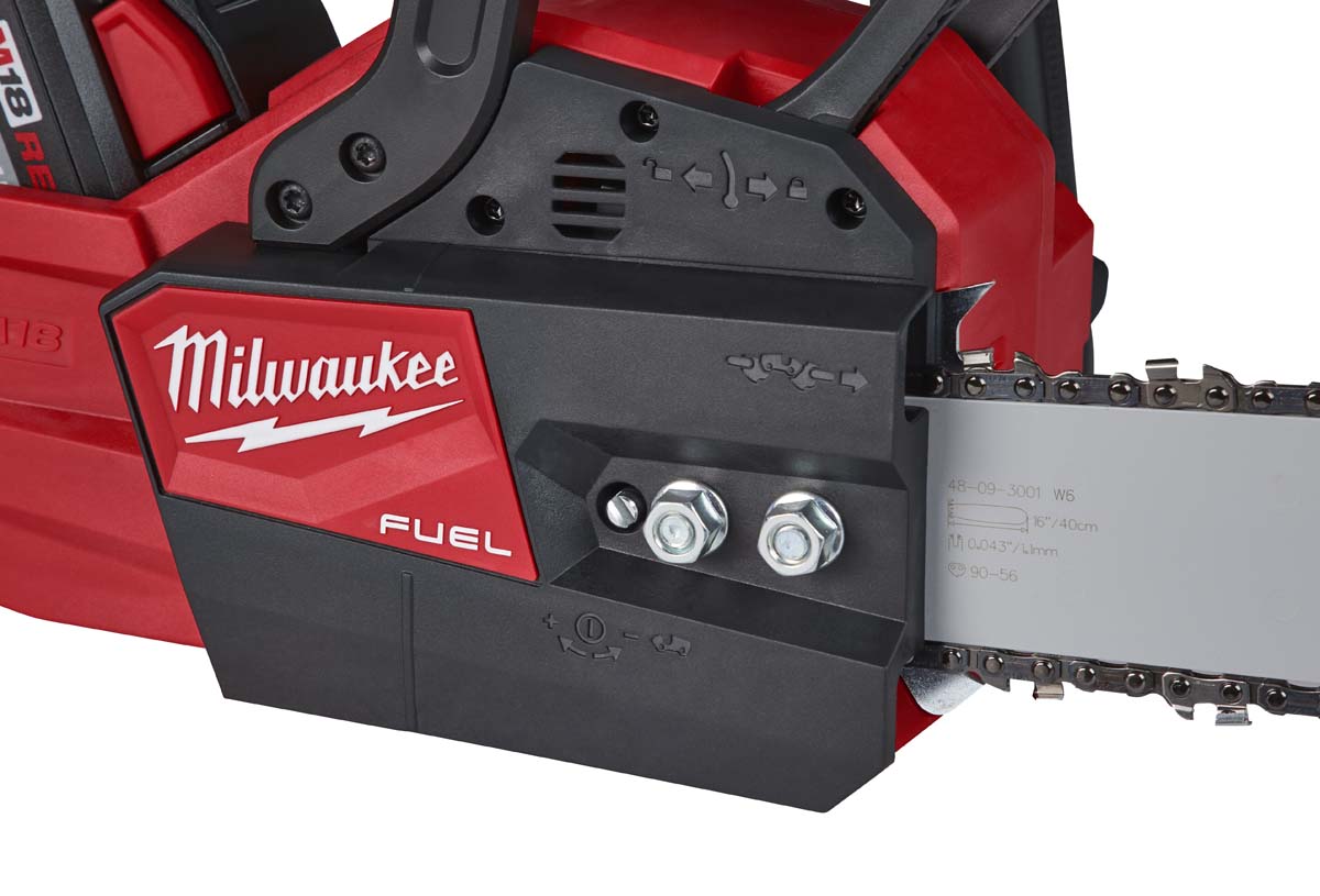 M18 FUEL™ 16 in. Chainsaw Kit with Blower