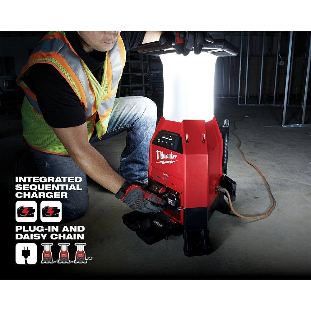 M18™ RADIUS™ Site Light and Charger w/ ONE-KEY™