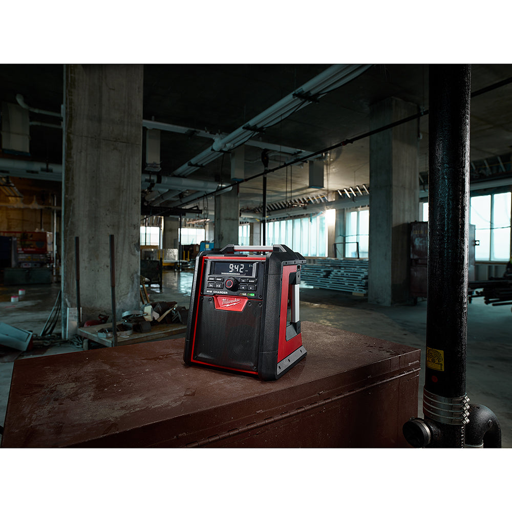 M18™ Jobsite Radio/Charger