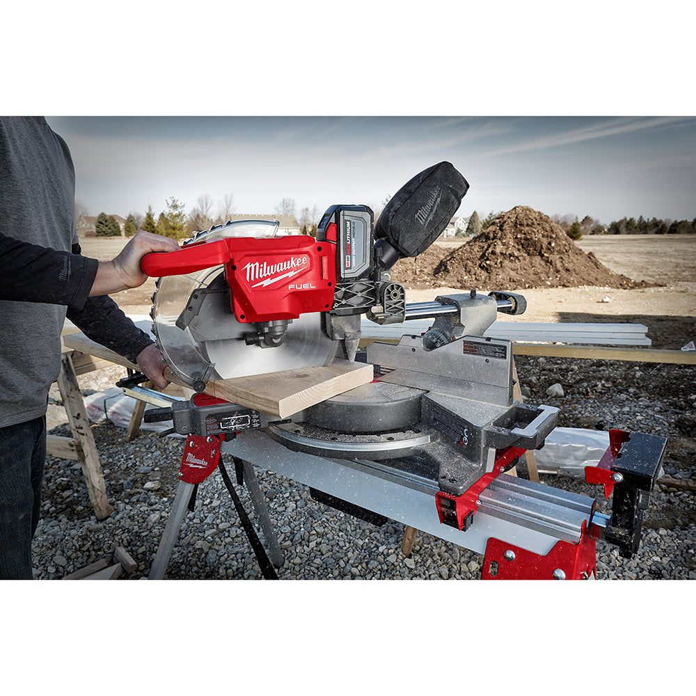 M18 FUEL™ 12 in. Dual Bevel Sliding Compound Miter Saw Kit