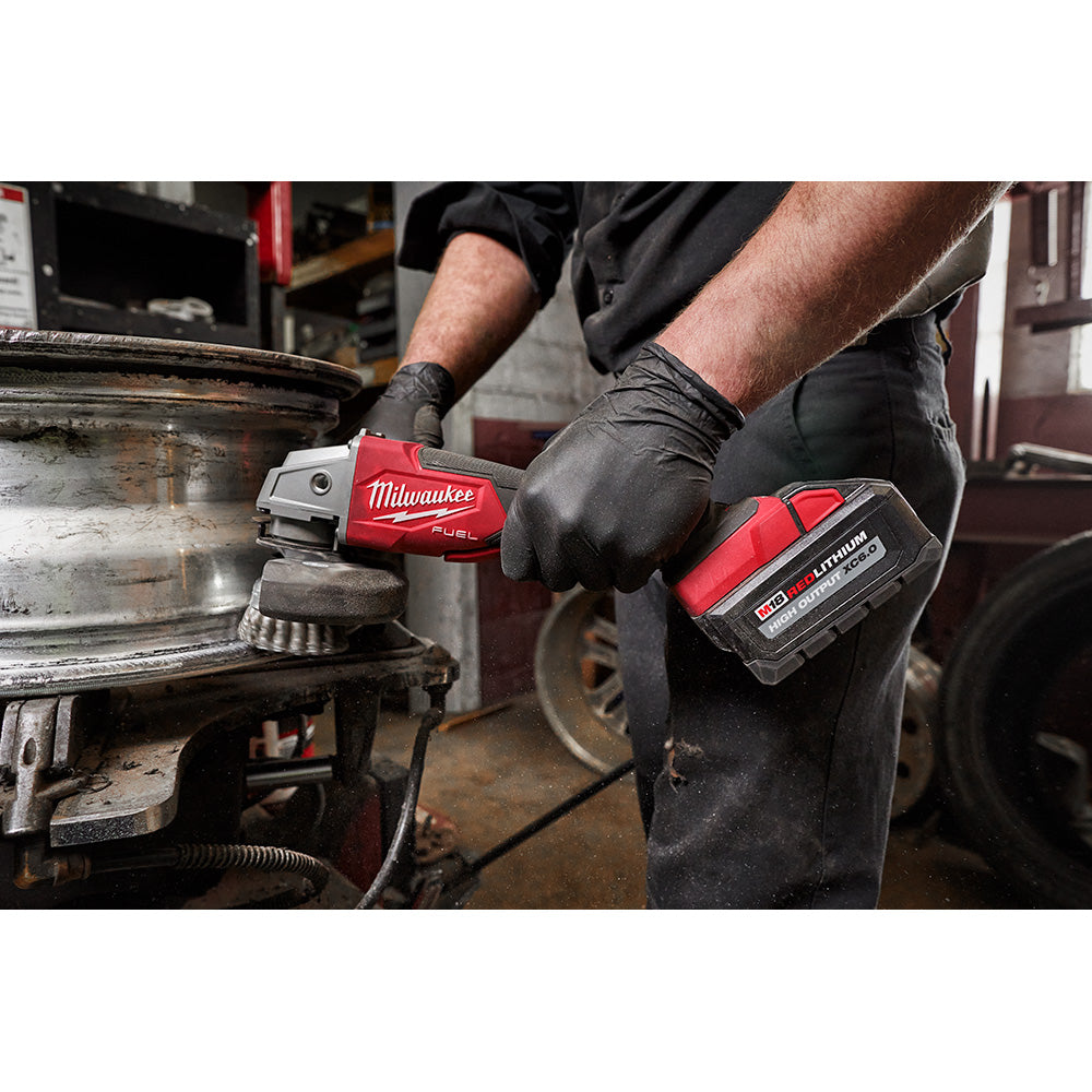 M18 FUEL™ 4-1/2" / 5" Variable Speed Braking Grinder, Paddle Switch No-Lock