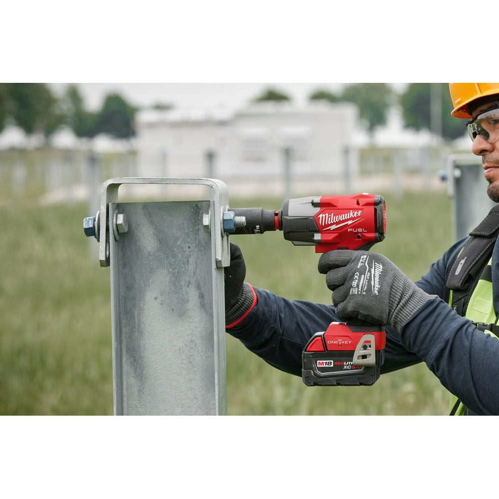 M18 FUEL™ 1/2" Controlled Mid-Torque Impact Wrench