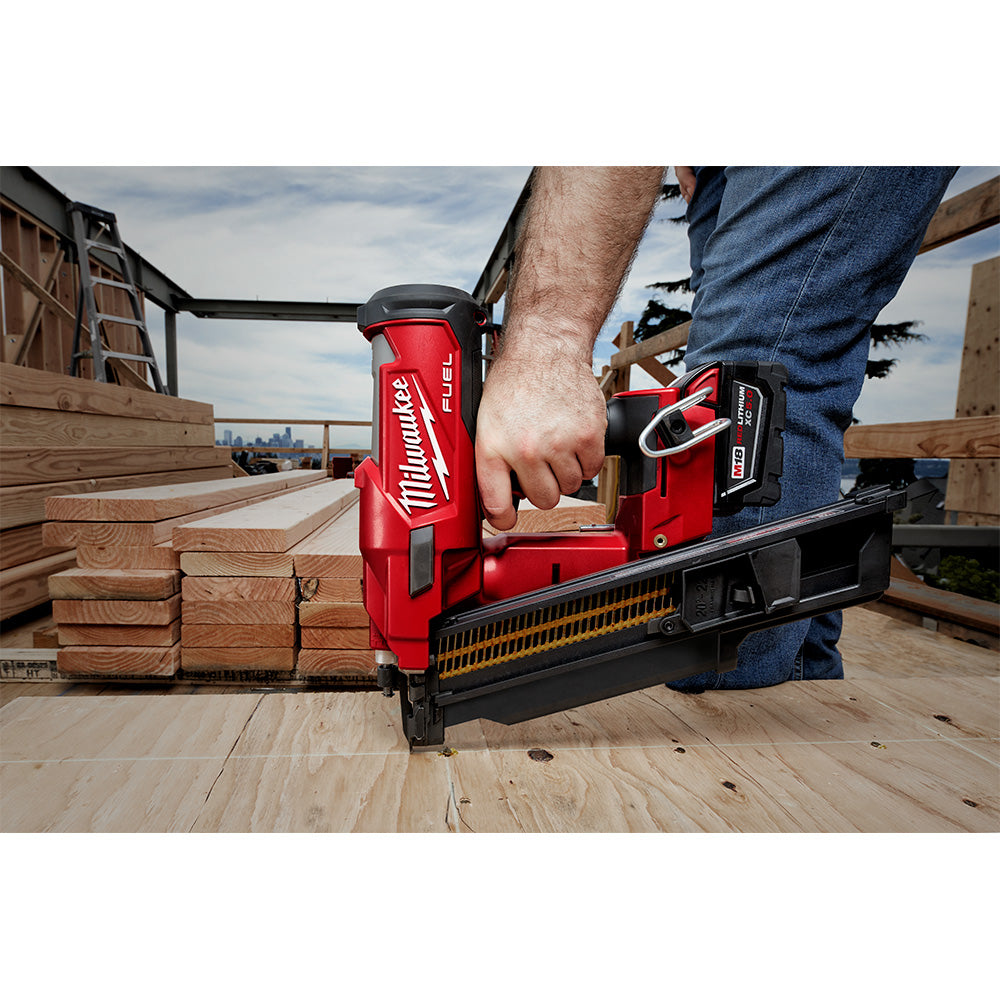 M18 FUEL™ 21 Degree Framing Nailer Kit