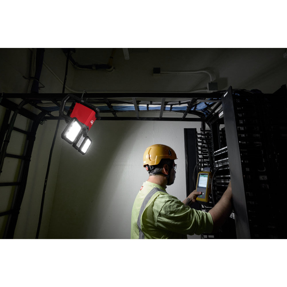 M18™ ROVER™ Dual Power Triple-Panel Flood & Area Light